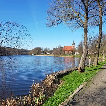 Bed and Breakfast Gosciniec Przywidzki 3*